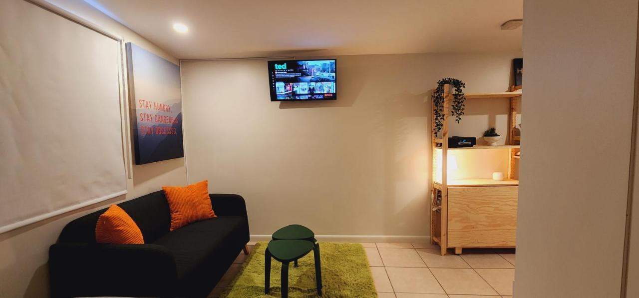 Private Aparment Studio In The Hard Of Miami Unit # 6 Opa-locka Esterno foto